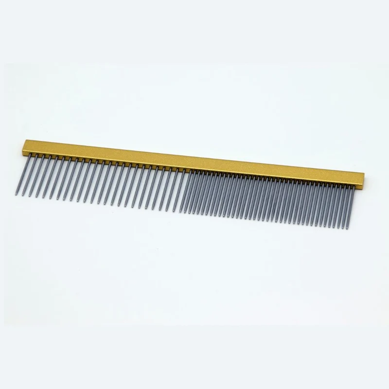 Metallkamm mit flachem Griff