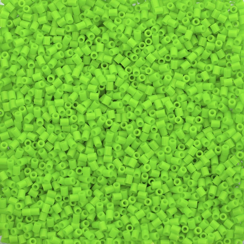 2000 Artkal® MINI C hart 2,6 mm - C122 CLOVERFIELD GREEN