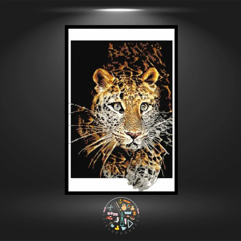 'Leopardin Aziza' - Strass / Rhinestone