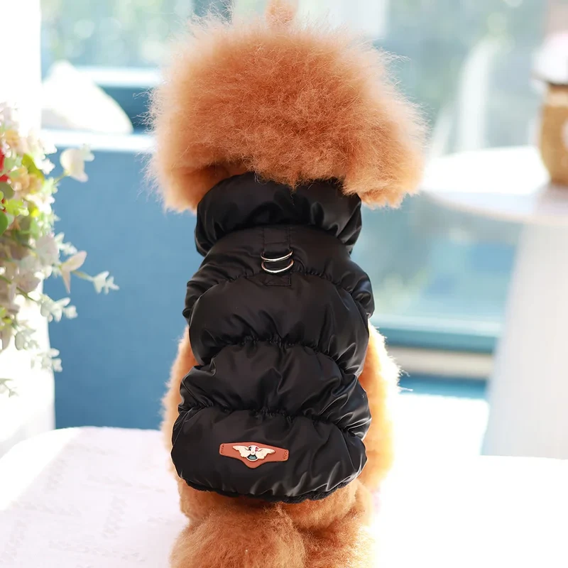 Winterjacke für Hunde und Katzen gefüttert und warm