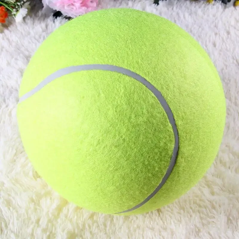 Extra großer Tennisball für Hunde