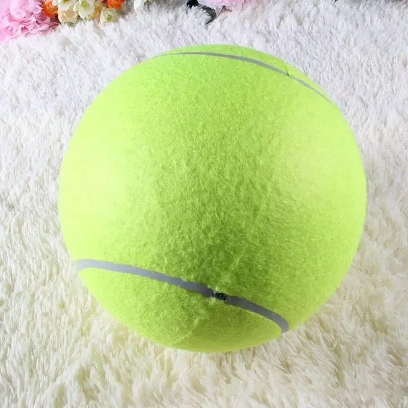 Extra großer Tennisball für Hunde