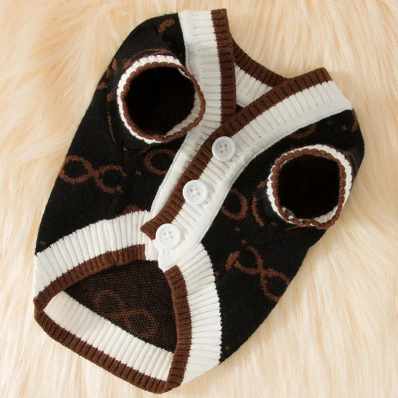 Hundecardigan aus Strick warm und gestreift