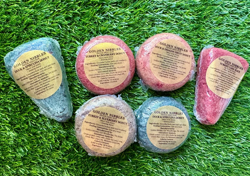 Duck & Spirulina Donut