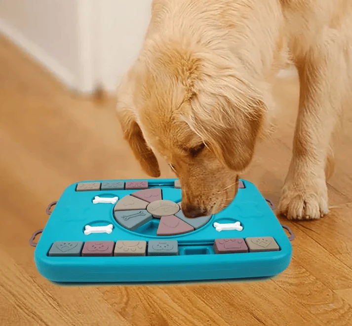 Hunde Intelligenzspielzeug mit Slow Feeder