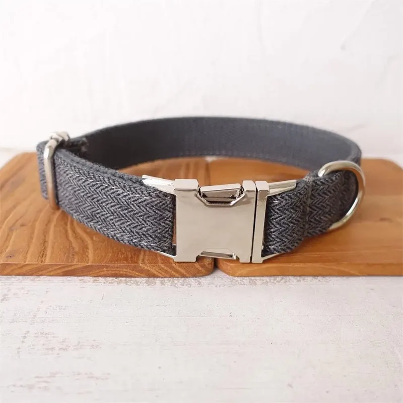 Personalisiertes Hundehalsband aus Edelstahl mit Gravur