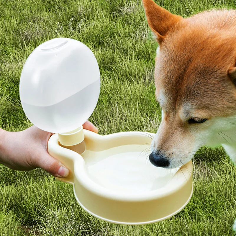 Outdoor Trinkflasche für Hunde 500 ml mit Napf