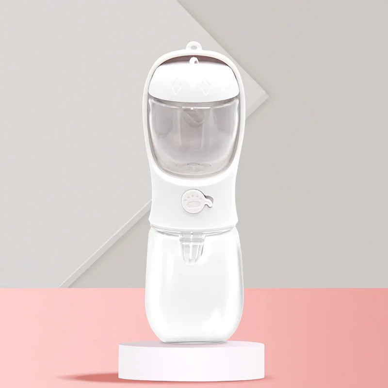 2-in-1 Trinkflasche mit Futterfach für unterwegs