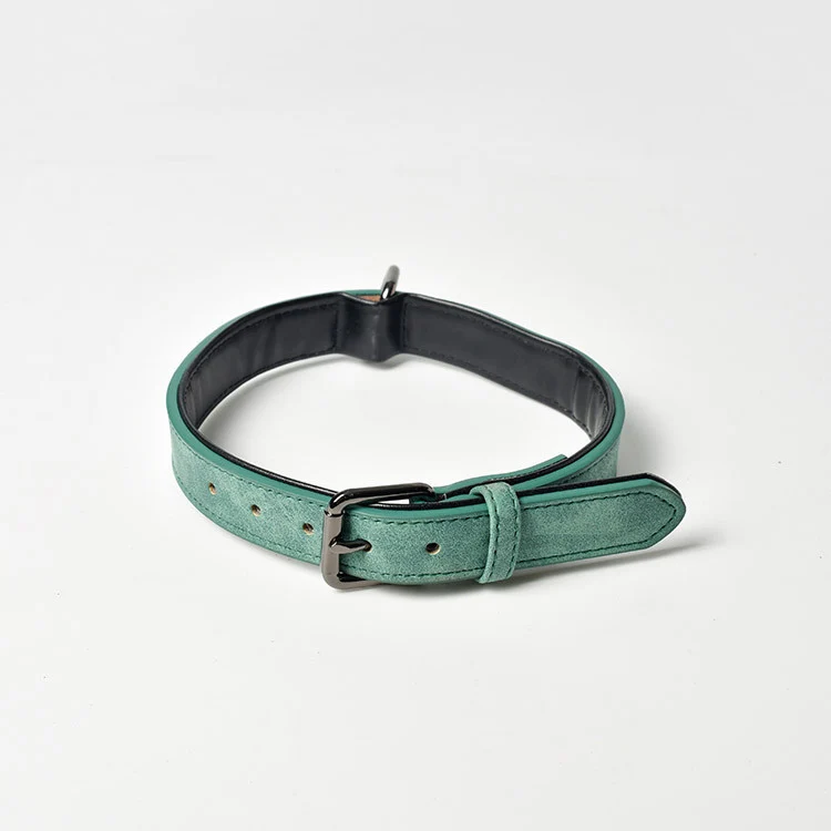 Personalisiertes Hundehalsband aus Leder mit Namensgravur