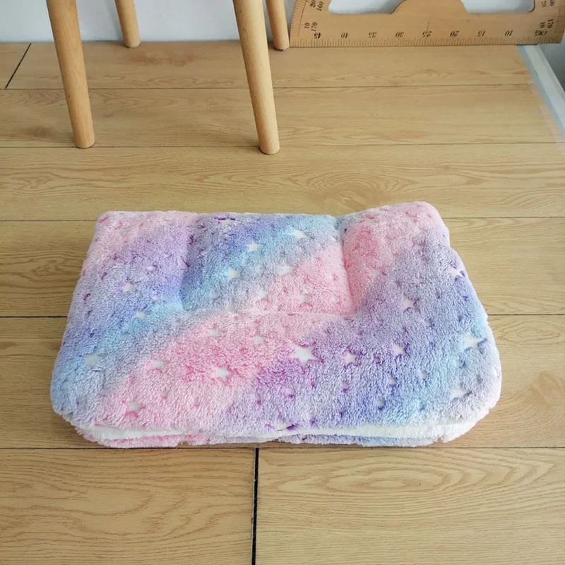 Fleece Dog Blanket Machine Washable Pet Bed Mat Soft and Warm Cat & Dog Cage Sleep Mat for Kennel Crate Cushion for Large Dogs