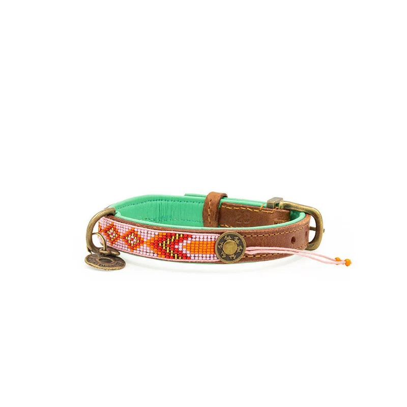 Halsband „Sweet Mae“ – handgefertigt aus Leder mit rosa Perlen