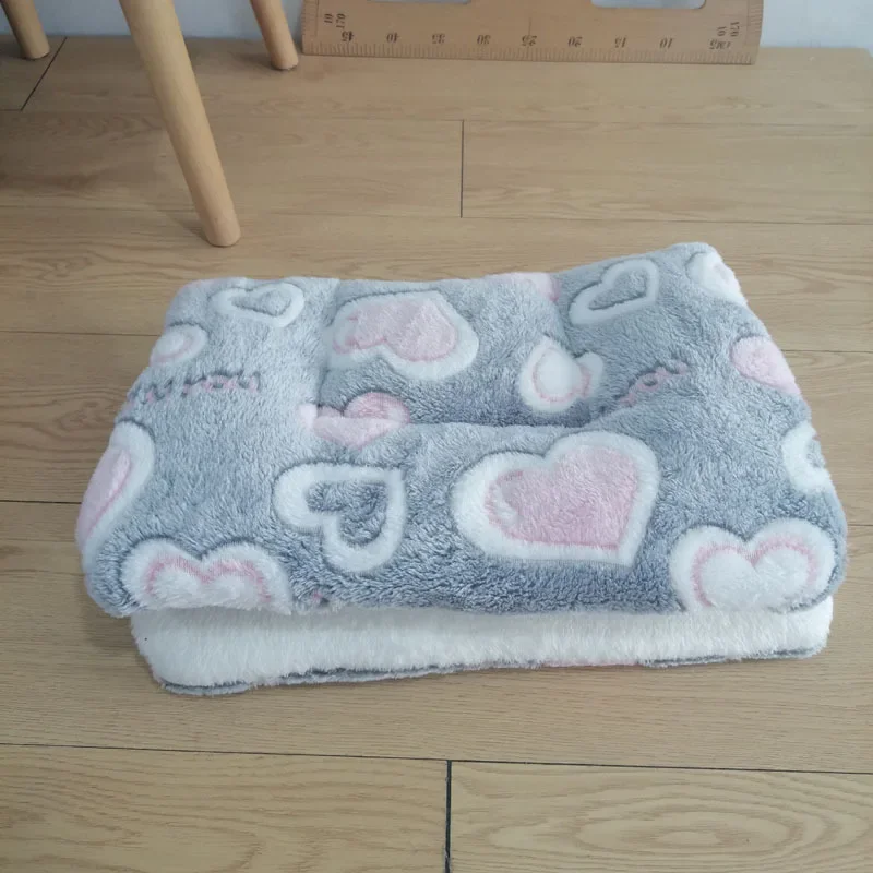 Flannel Pet Mat Dog Bed Cat Bed Thicken Sleeping Mat Dog Blanket Mat For Puppy Kitten Pet Dog Bed for Small Large Dogs Pet Rug