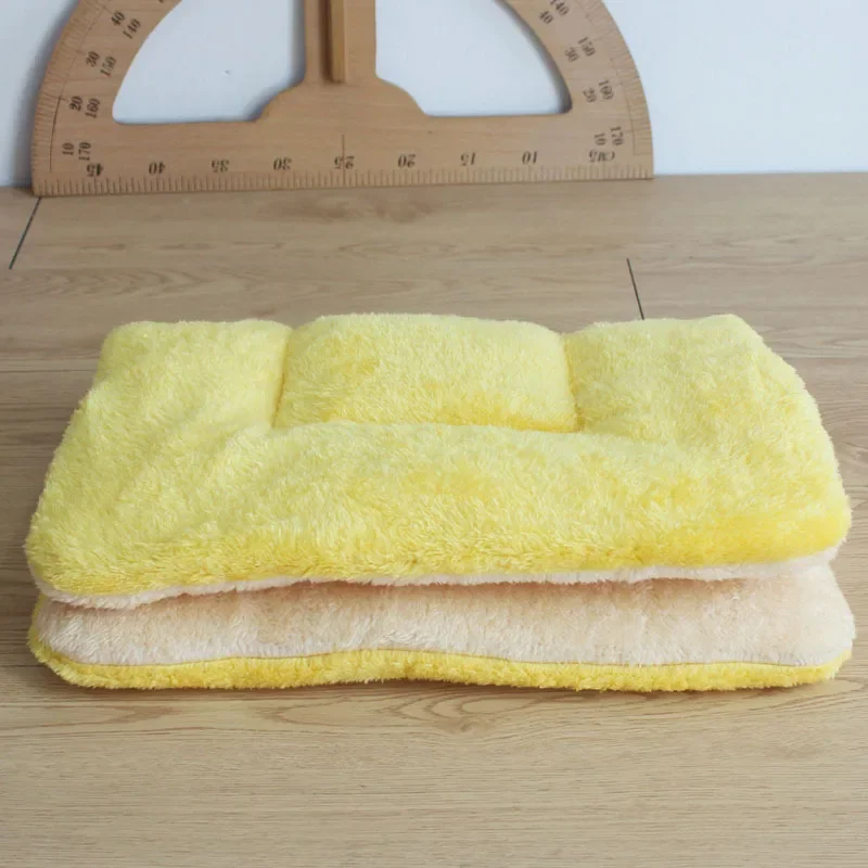 Flannel Pet Mat Dog Bed Cat Bed Thicken Sleeping Mat Dog Blanket Mat For Puppy Kitten Pet Dog Bed for Small Large Dogs Pet Rug