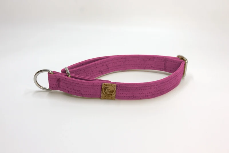 Zugstopp Halsband | Korkleder | Robust & Vegan | Pink | Beschläge wählbar