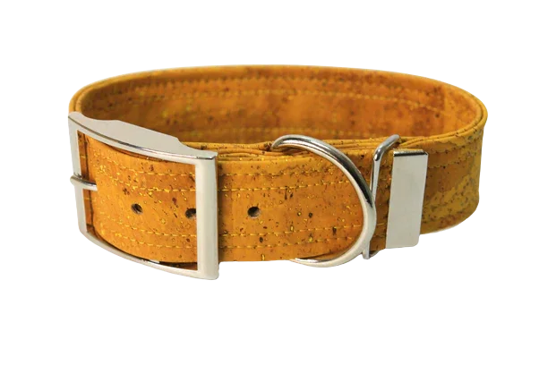 Hundehalsband mit Dornschnalle | Korkleder | Robust & Vegan | Senf/Silber