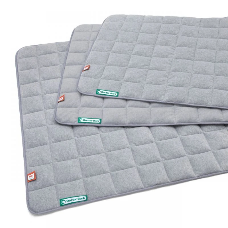 Doctor Bark Fleece-Steppdecke – Premium Hundedecke | Kuschelig weich, waschbar & allergikerfreundlich für erholsamen Hundeschlaf