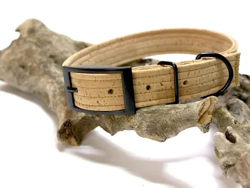 Hundehalsband mit Dornschnalle | Korkleder | Robust & Vegan | Natur/Schwarz