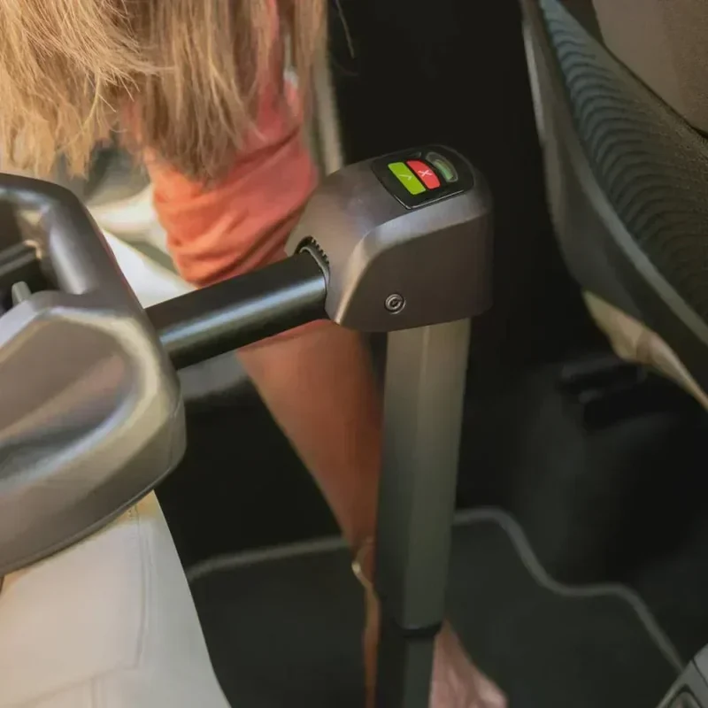 Isofix Autositz & Transportbox Maeve™ Small Flex von Tavo für Hunde bis 12 kg | GREENGUARD-Gold-Zertifizierung | Farbe: Sable
