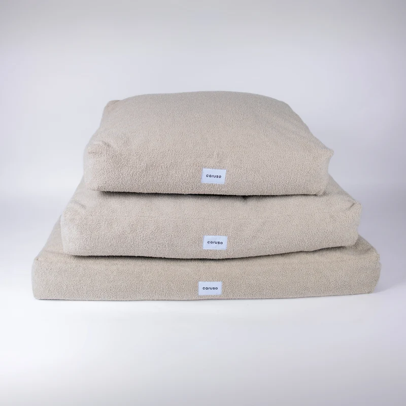 Hundebett Teddy von Caruso - orthopädisch - recycelter PET-Bezug - Oeko-Tex® Standard - 3 Farben & Größen
