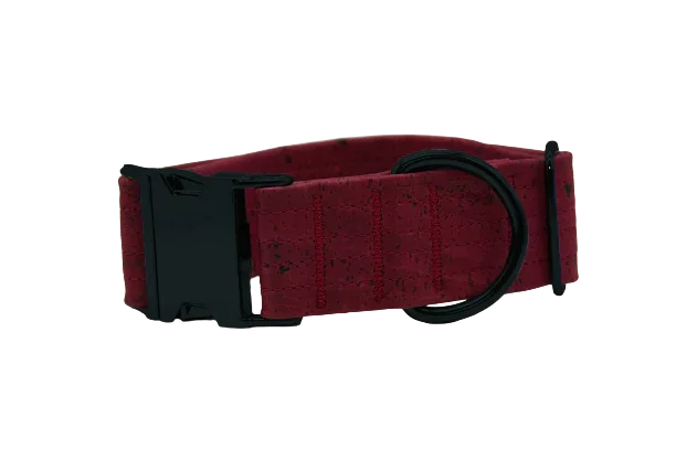 Hundehalsband mit Klickverschluss | Korkleder | Robust & Vegan | Dunkelrot/Schwarz