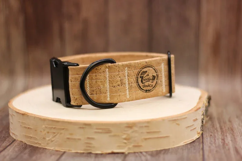 Hundehalsband mit Klickverschluss | Korkleder | Robust & Vegan | Natur/Schwarz