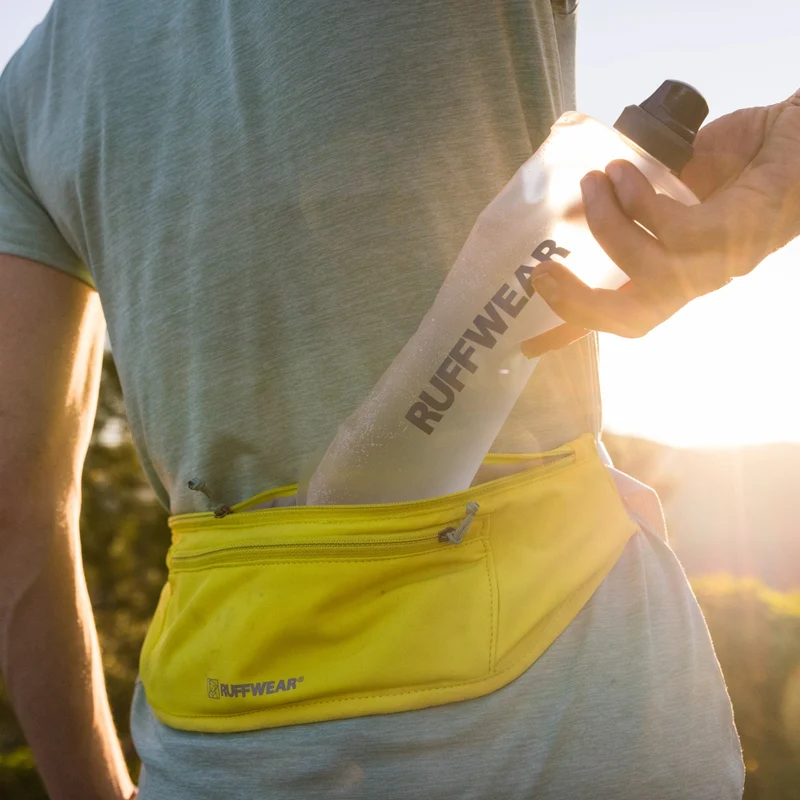 Ruffwear Trail Runner Running Vest – Ultraleichte Laufweste mit Trinkrucksack für aktive Hunde beim Joggen, Wandern & Trail Running