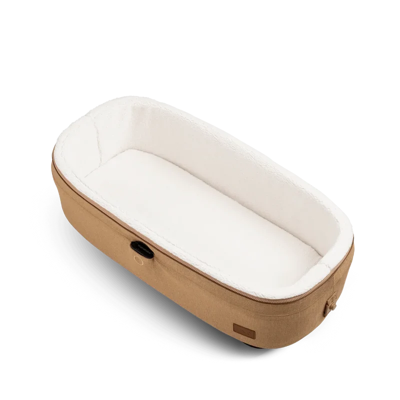 Isofix Autositz & Transportbox Maeve™ Medium Rigid von Tavo für Hunde bis 13.6 kg | GREENGUARD-Gold-Zertifizierung | Farbe: Sable