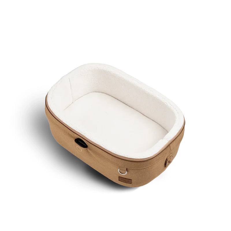 Isofix Autositz & Transportbox Maeve™ Small Flex von Tavo für Hunde bis 12 kg | GREENGUARD-Gold-Zertifizierung | Farbe: Sable