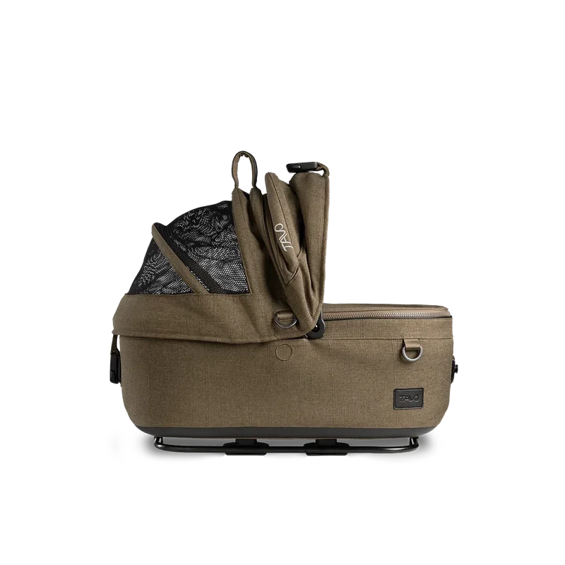 Isofix Autositz & Transportbox Maeve™ Small Flex von Tavo für Hunde bis 12 kg | GREENGUARD-Gold-Zertifizierung | Farbe: Brindle