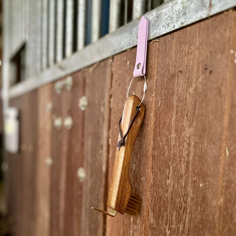 MagBarn – magnetischer Halter für Hufkratzer