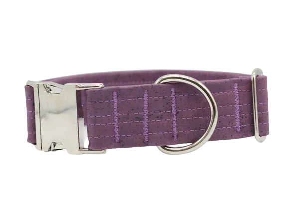Hundehalsband mit Klickverschluss | Korkleder | Robust & Vegan | Flieder/Silber
