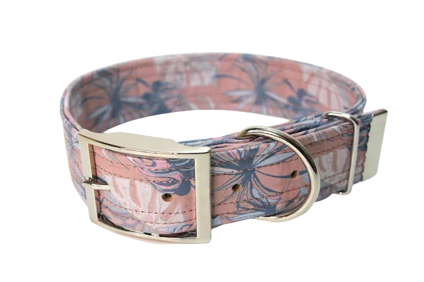Hundehalsband mit Dornschnalle | Korkleder | Robust & Vegan | Monstera/Silber