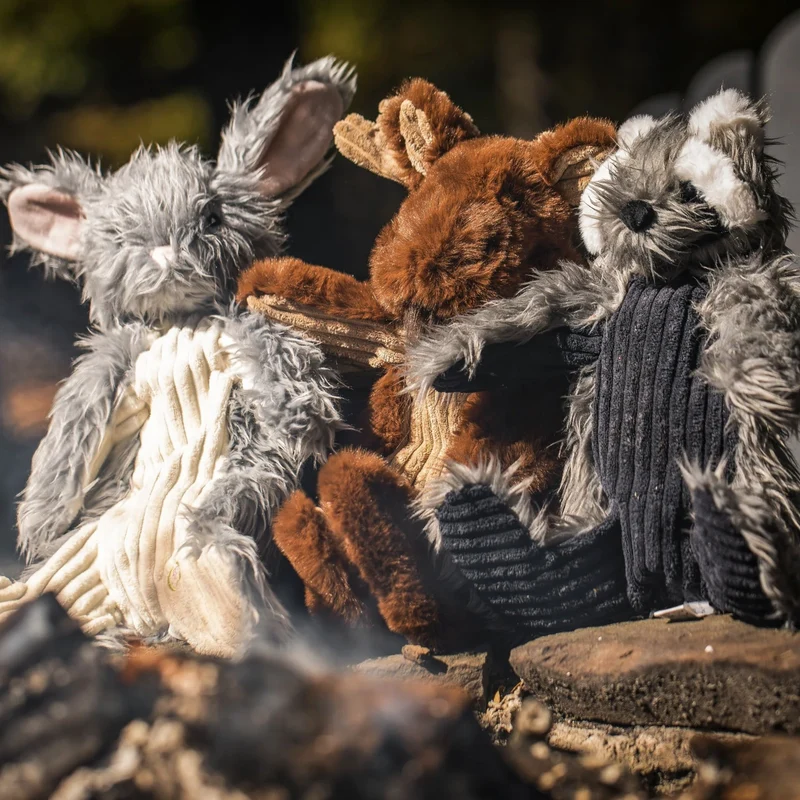 HuggleHounds X-Brace Maple Moose – Extra robustes Hundespielzeug mit Quietscher & Knisterpapier für starke Kauer