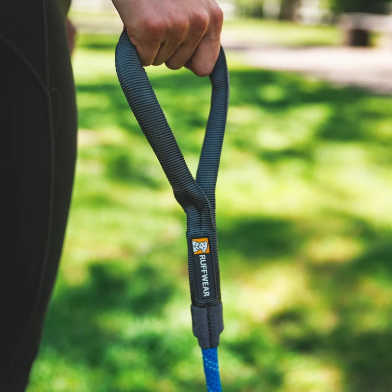 Ruffwear Just-a-Cinch Schlupfleine – Die clevere Slip-Leine für schnelles Anleinen ohne Halsband, stufenlos verstellbar, ideal für Training, Gassirunden & unterwegs