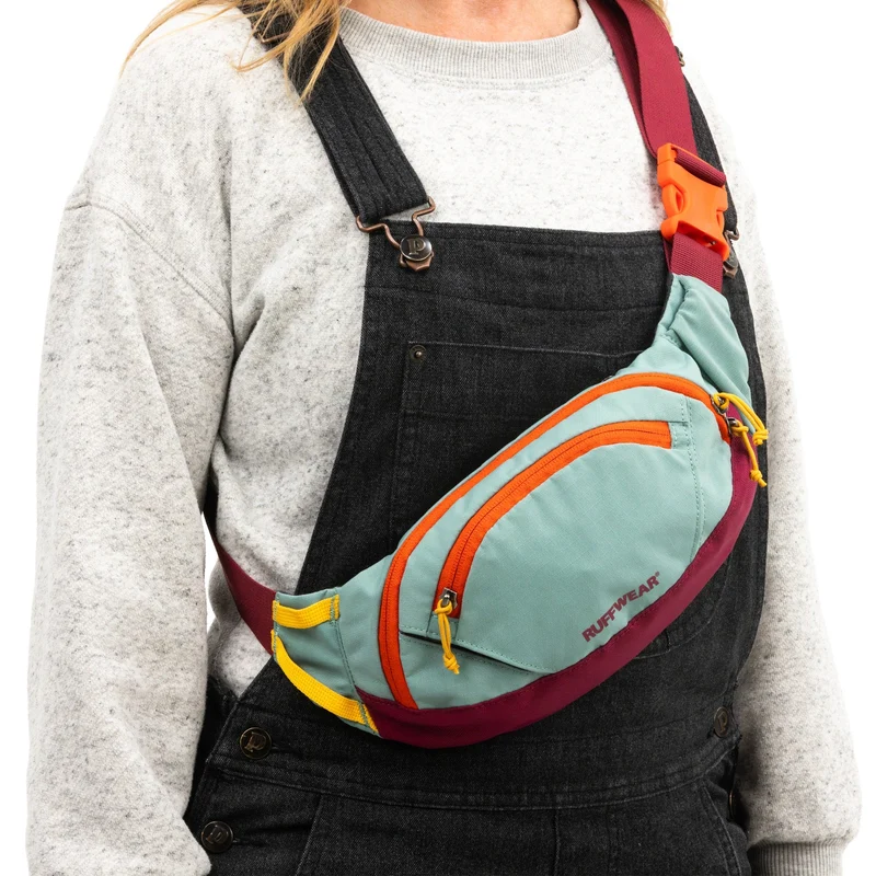 Ruffwear Home Trail Hip Pack – Hüfttasche für Hundewanderungen mit Leckerlifach, Kotbeutelspender und Handyfach – Freihändiges Gassi-Gehen leicht gemacht