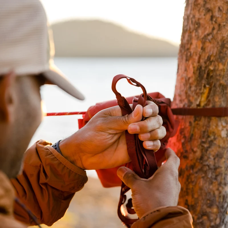 Ruffwear Knot-a-Hitch Hundeanbindung – Flexibles Anbindesystem für Camping, Wandern & Outdoor-Abenteuer mit sicherer Bewegungsfreiheit