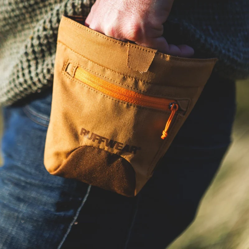 Ruffwear Treat Trader – Freihändiger Leckerlibeutel für effektives Hundetraining | Robuster Gürtelbeutel mit Magnetverschluss für schnellen Zugriff