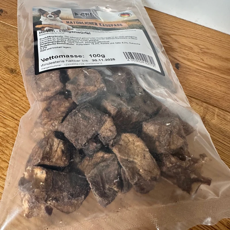 Black Canyon Hirsch-Lungenwürfel – Schonend getrockneter Premium Kausnack für sensible Hunde, weiche Konsistenz für alle Altersgruppen
