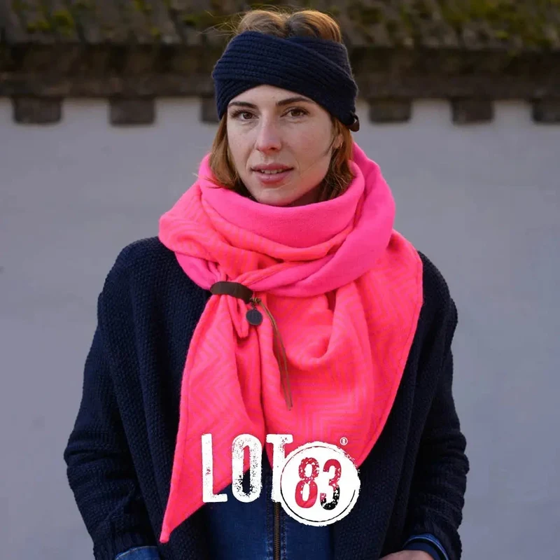 LOT 83 | Dreieckstuch Saar