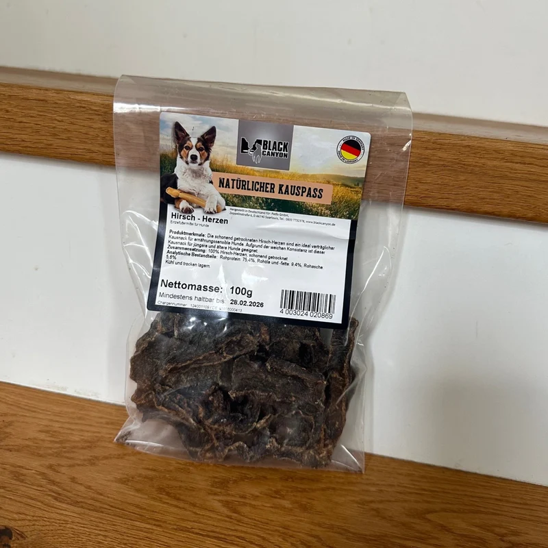 Black Canyon Hirsch-Herzen – Natürlicher Premium Kausnack für Hunde, schonend getrocknet, besonders verträglich für ernährungssensible Vierbeiner