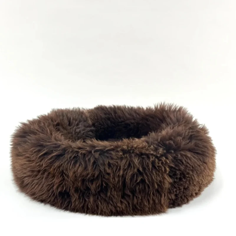 Helen Wells | Hundebett Schafwolle